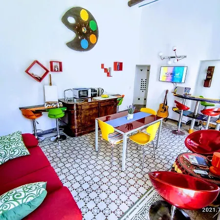 Naif Couette-café 4*